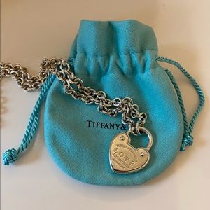 Tiffany & Co. silver chain heart pendant necklace